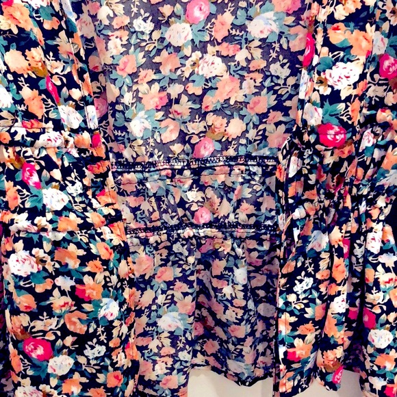 [SHEIN] Floral Long Bell-Sleeve Front-Tie Shirt - Womens Size Medium - Picture 7 of 10